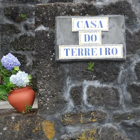 Casa Do Terreiro * Caminho de Cima
